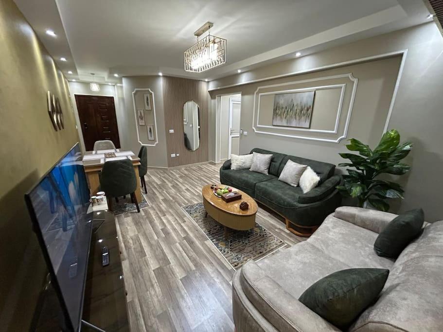 Skyline Luxury 5 Mins From Airport Appartement Caïro