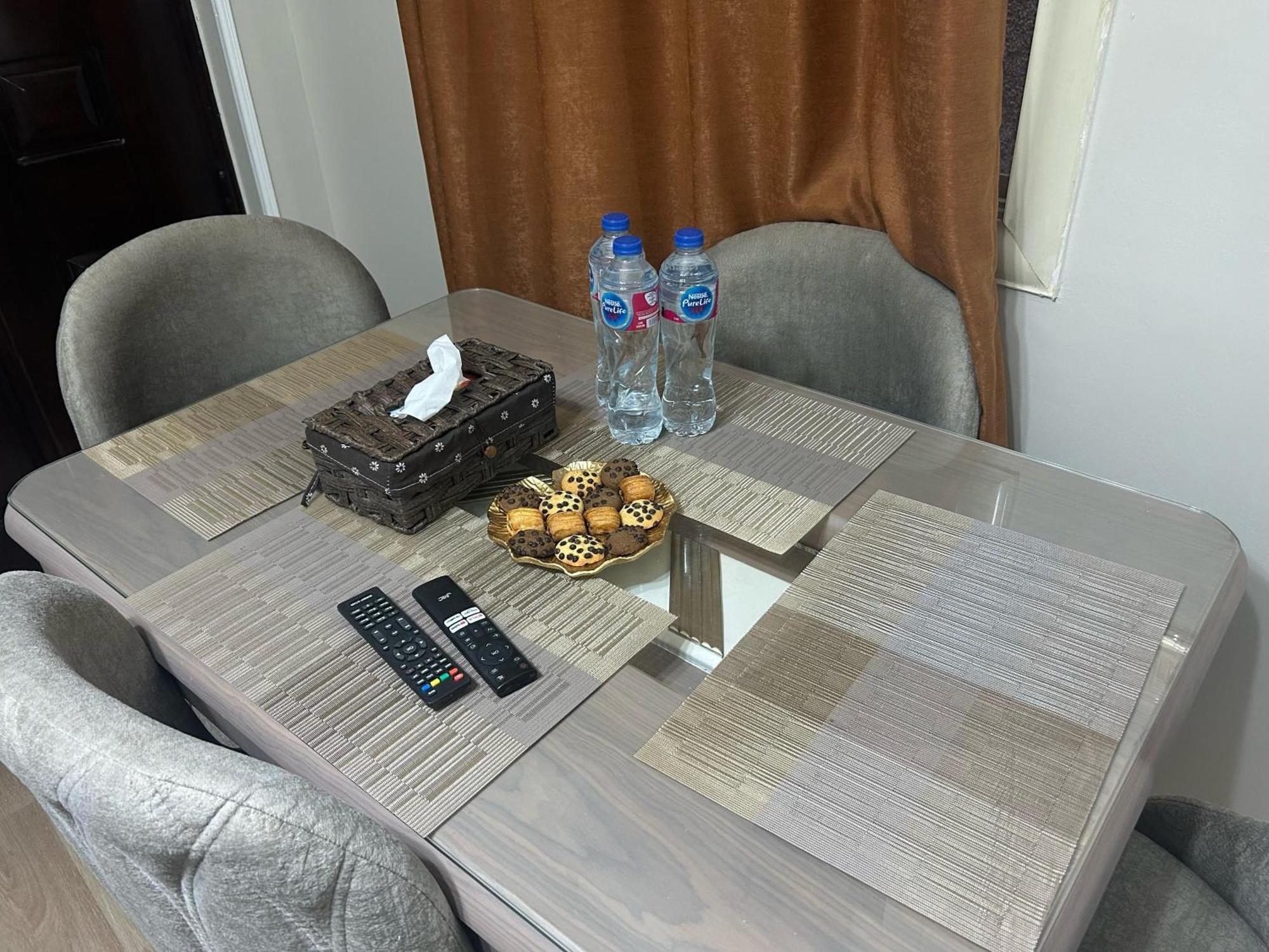Skyline Luxury 5 Mins From Airport Appartement