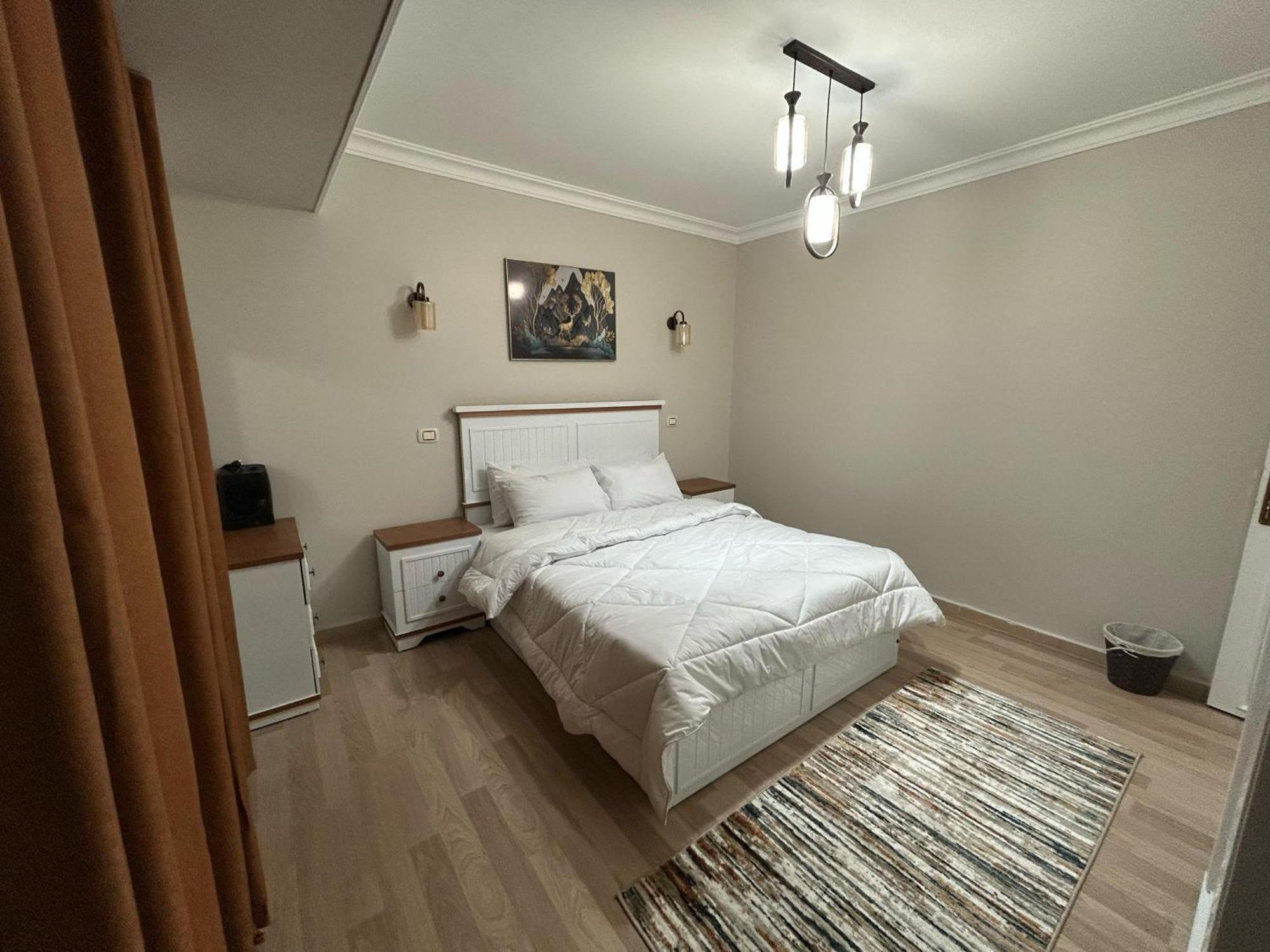Skyline Luxury 5 Mins From Airport *