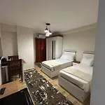Skyline Luxury Suites 5 Mins From Cairo Airport