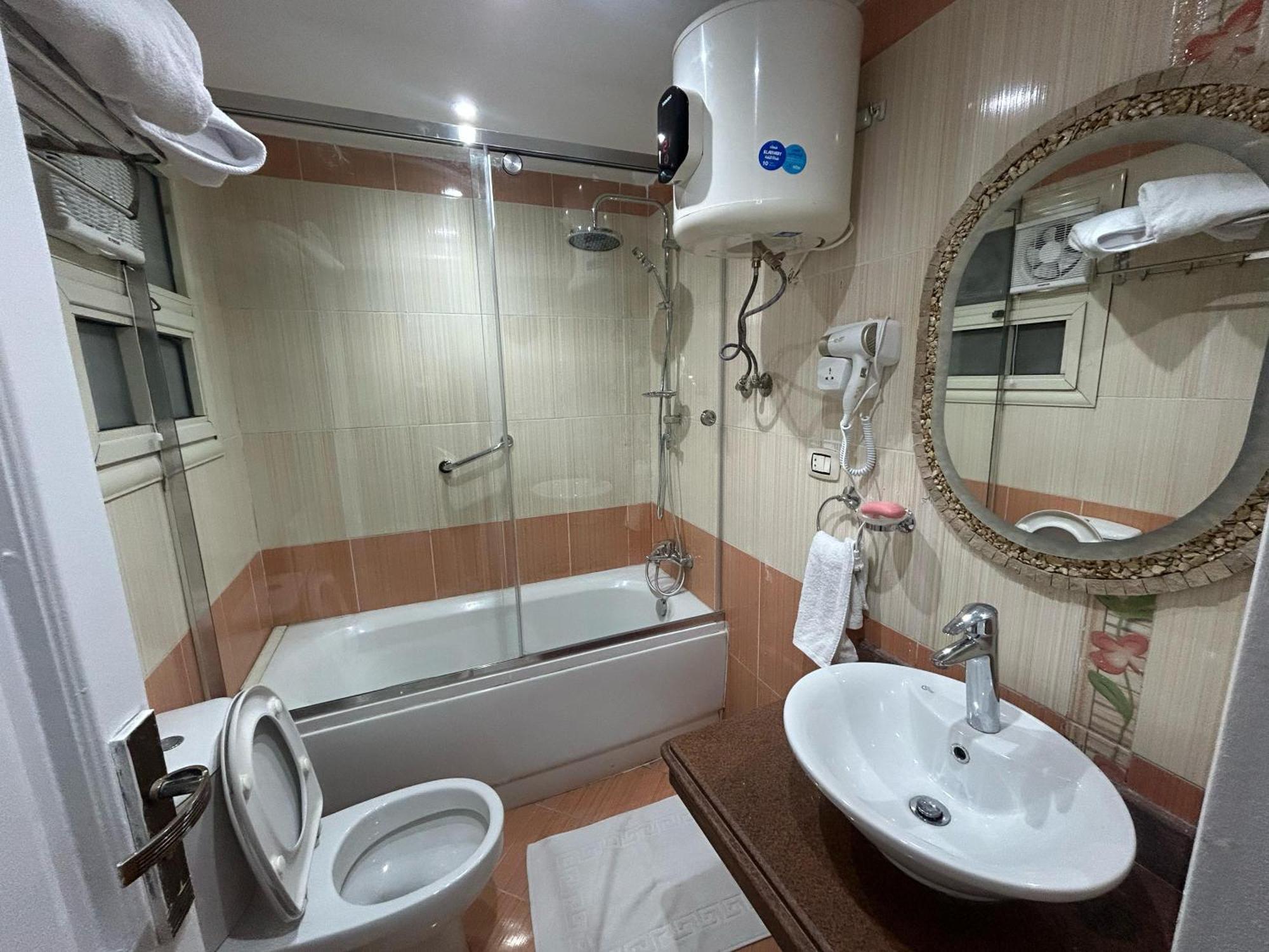 Skyline Luxury 5 Mins From Airport * Cairo