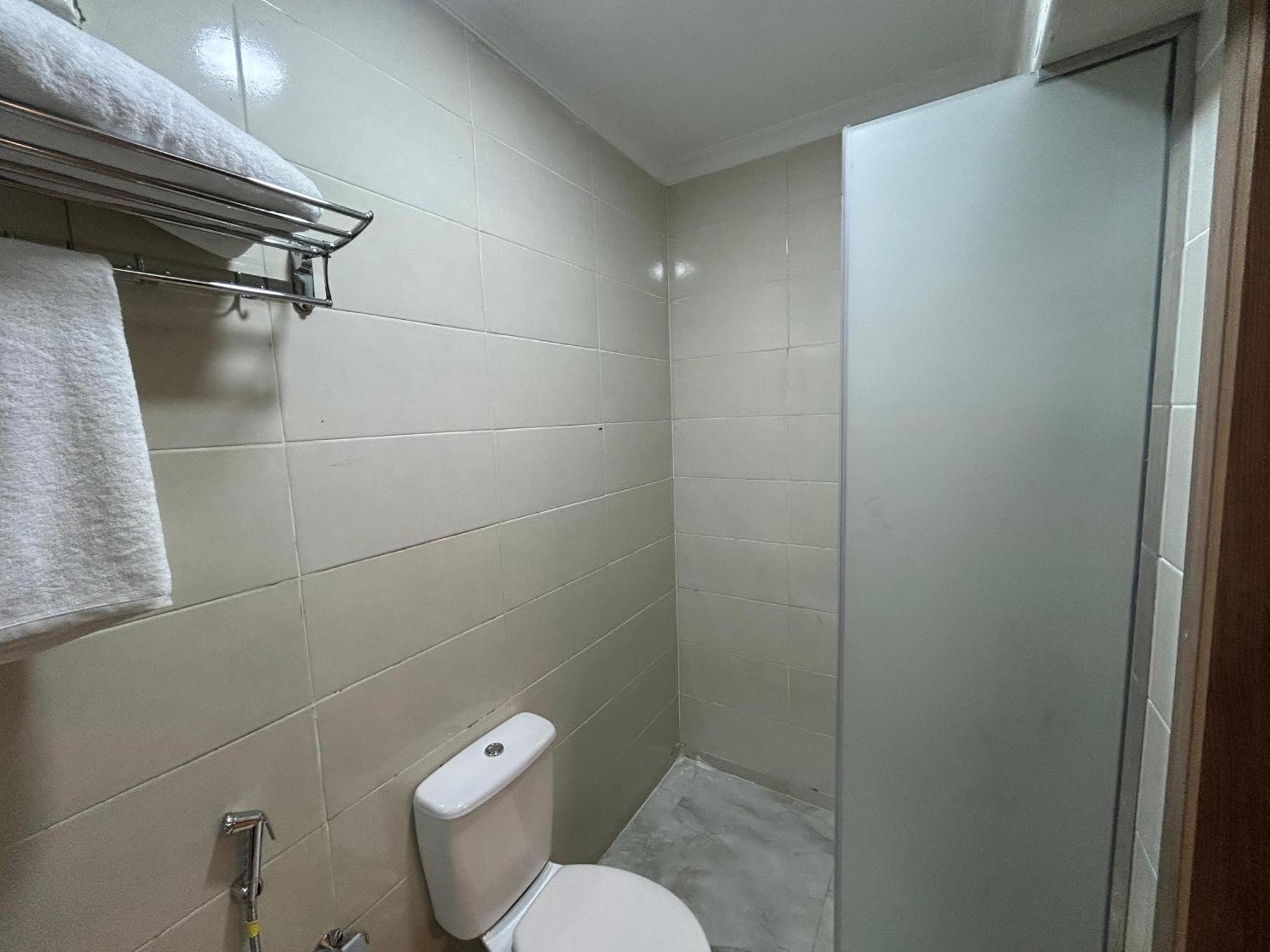 Skyline Luxury 5 Mins From Airport